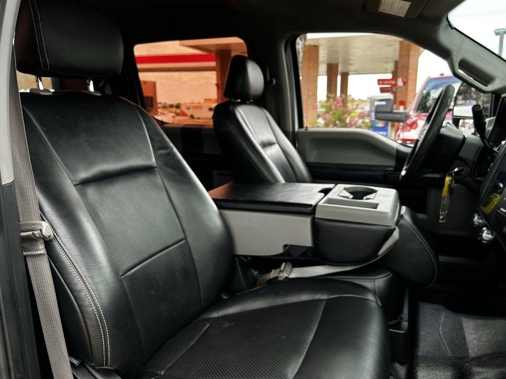 Ford F-350 SD XL Crew Cab Long Bed DRW 2WD 2018