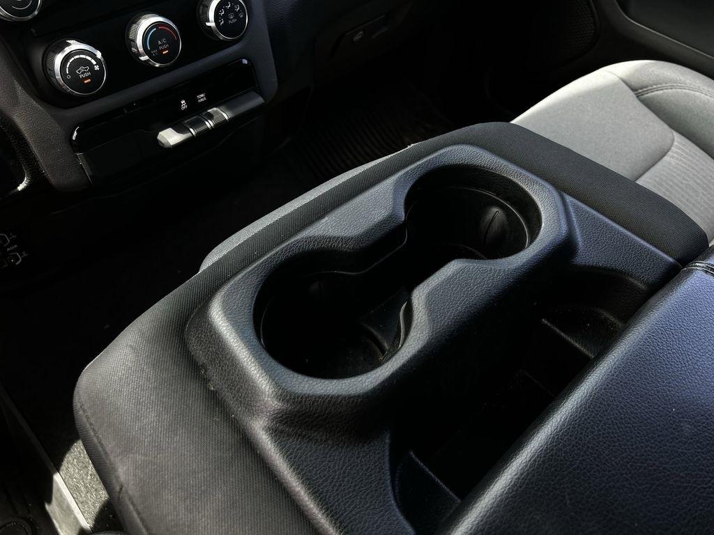 RAM 1500 Big Horn Quad Cab 2WD 2022