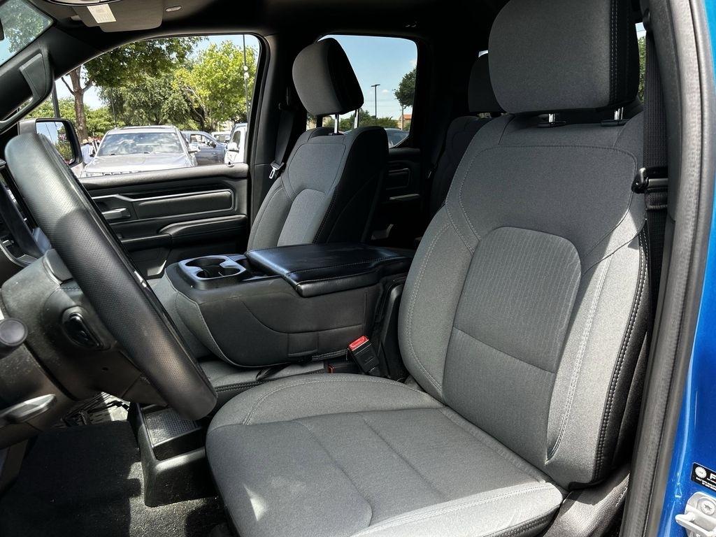 RAM 1500 Big Horn Quad Cab 2WD 2022