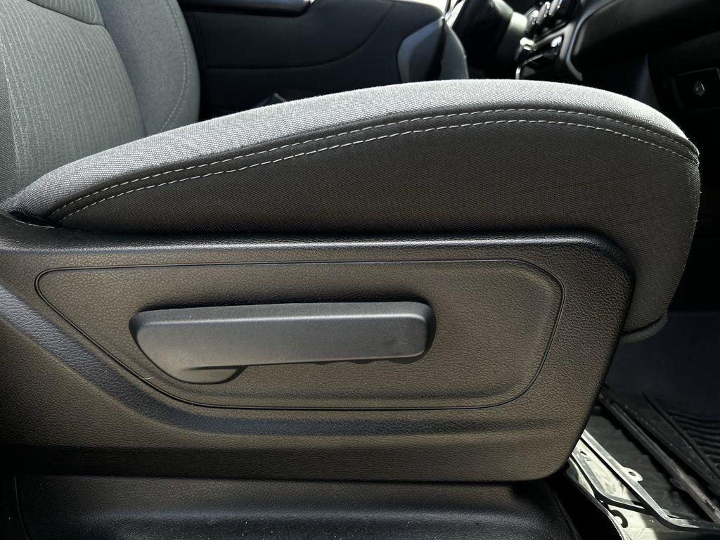 RAM 1500 Big Horn Quad Cab 2WD 2022