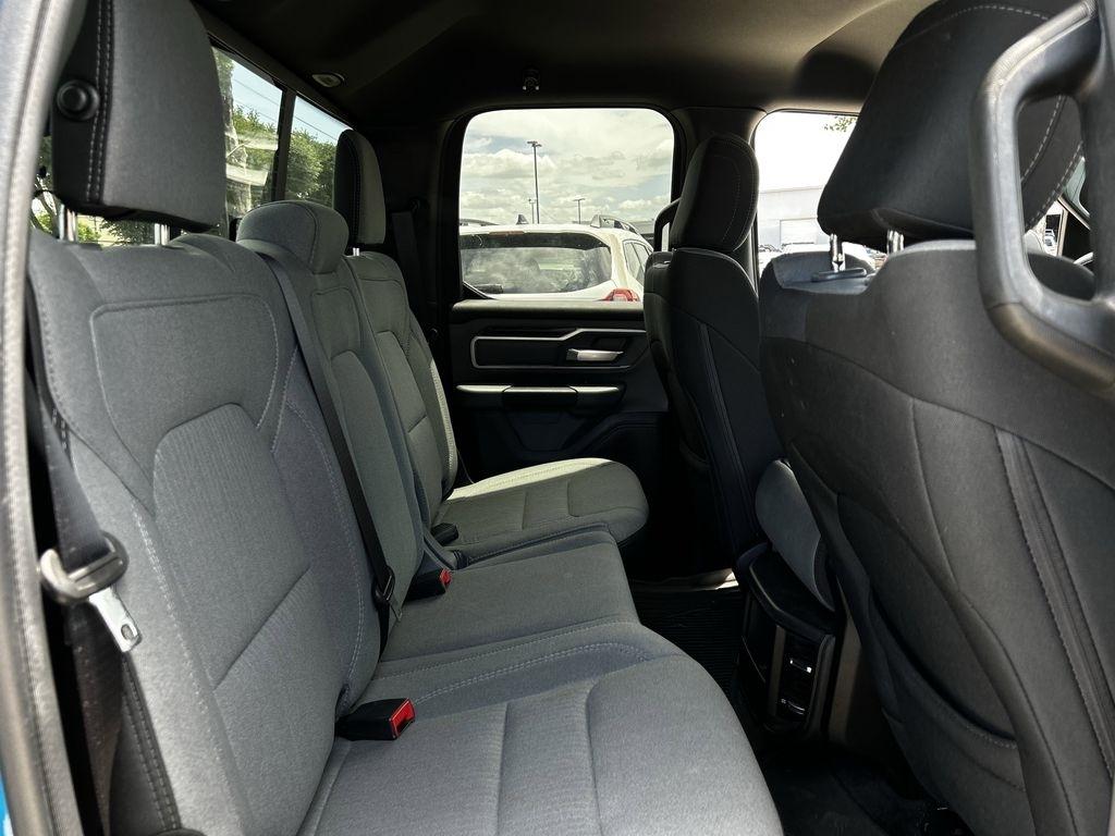 RAM 1500 Big Horn Quad Cab 2WD 2022