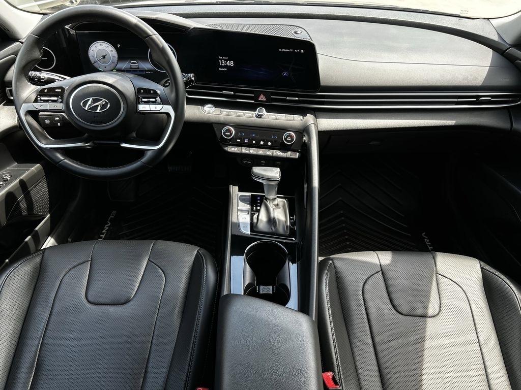 Hyundai Elantra Limited Hybrid 2023