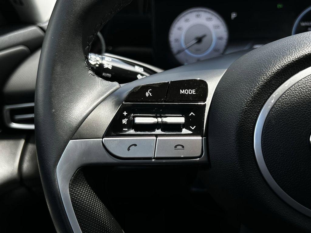 Hyundai Elantra Limited Hybrid 2023