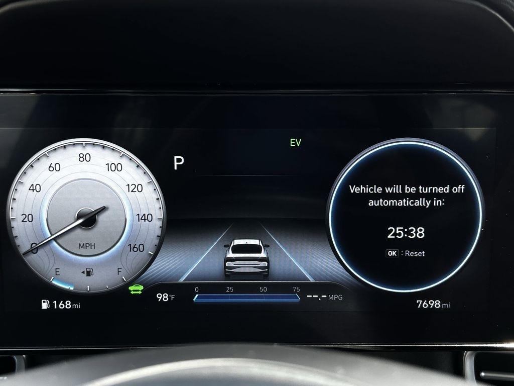 Hyundai Elantra Limited Hybrid 2023