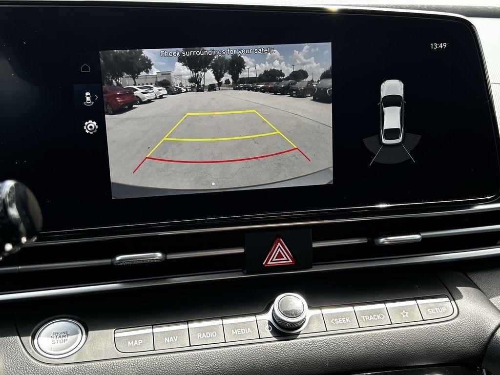 Hyundai Elantra Limited Hybrid 2023