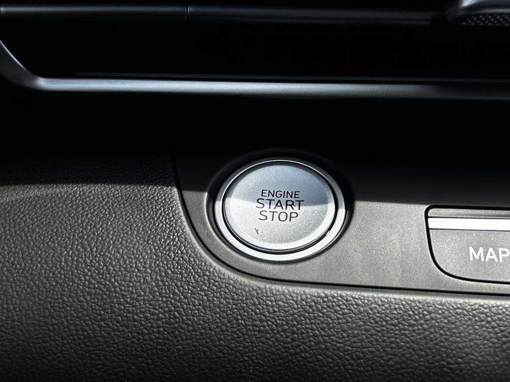 Hyundai Elantra Limited Hybrid 2023