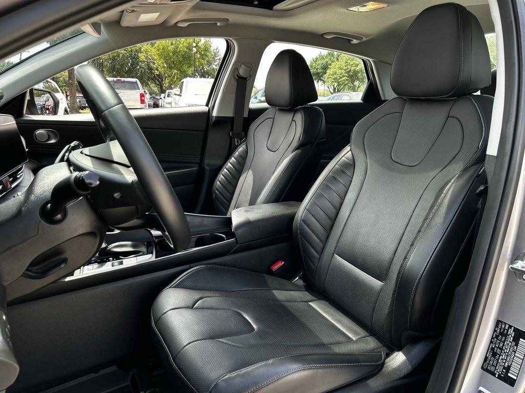 Hyundai Elantra Limited Hybrid 2023
