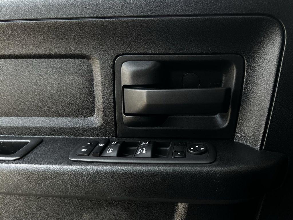 RAM 2500 Tradesman Crew Cab LWB 4WD 2022