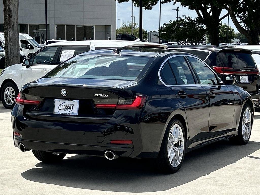 BMW 3-Series 330i 2025