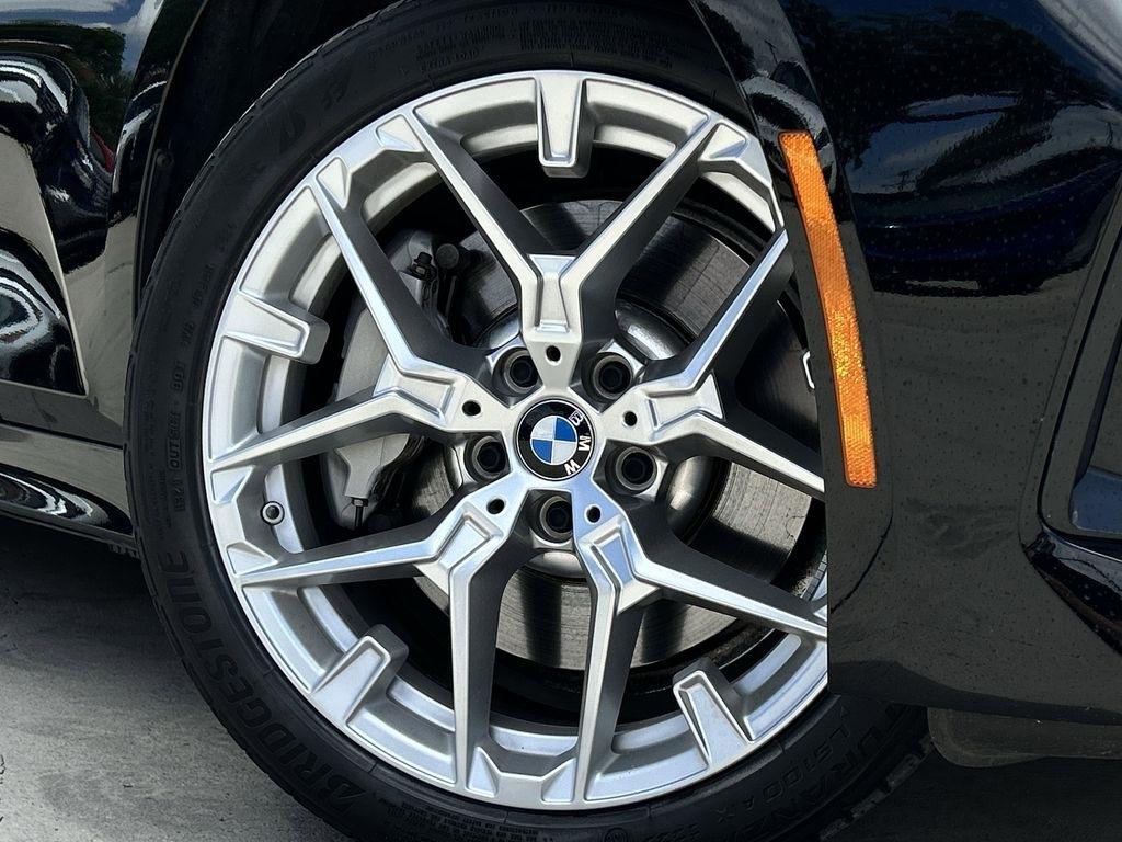 BMW 3-Series 330i 2025