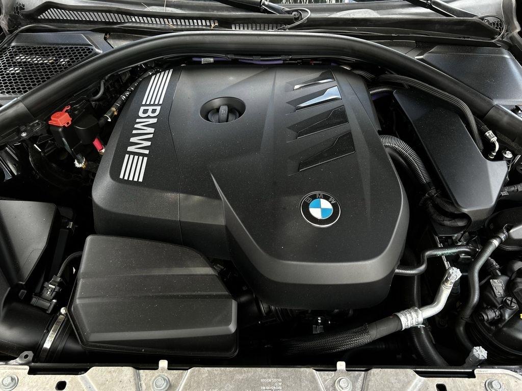BMW 3-Series 330i 2025