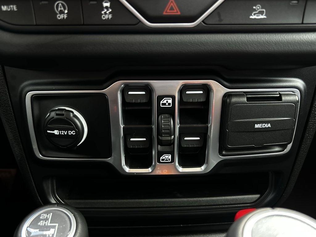 Jeep Gladiator Sport 2025