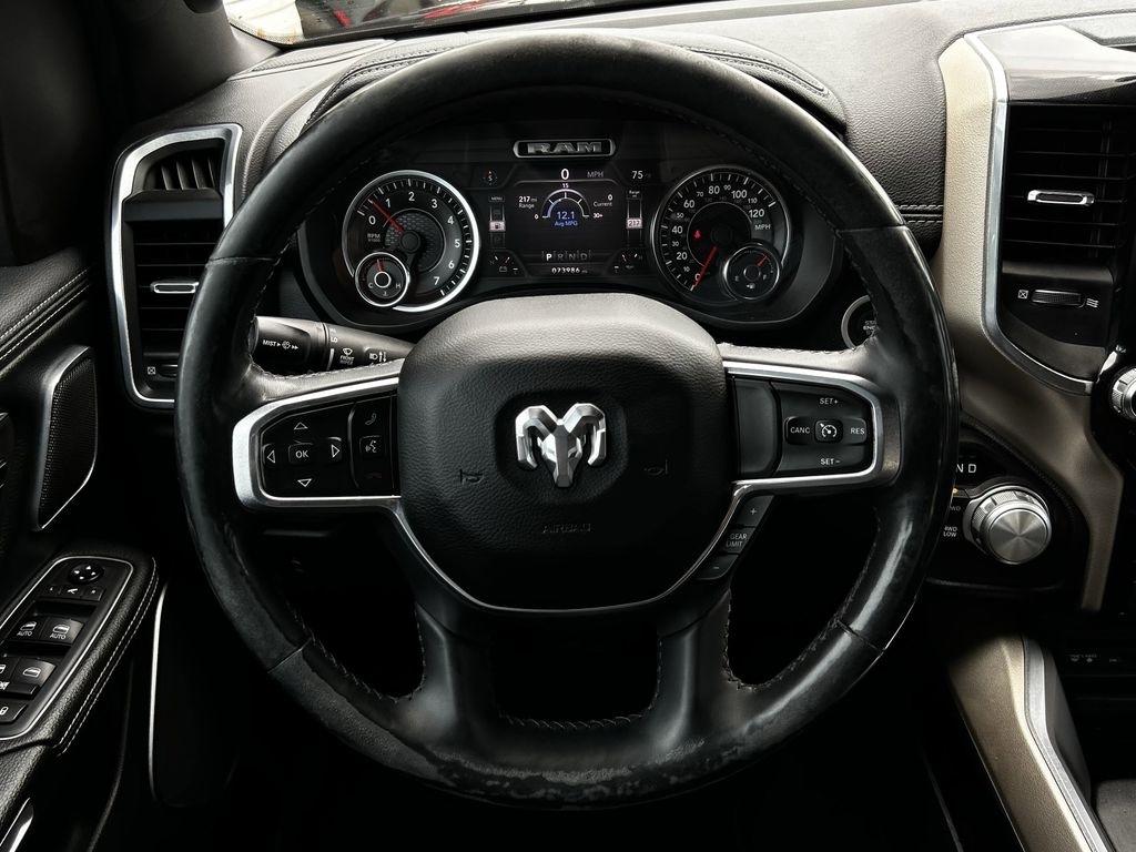 RAM 1500 Laramie Crew Cab SWB 4WD 2019