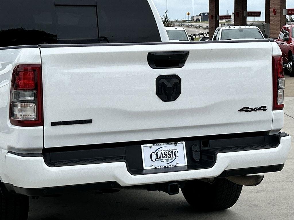 RAM 1500 Big Horn Crew Cab SWB 4WD 2023