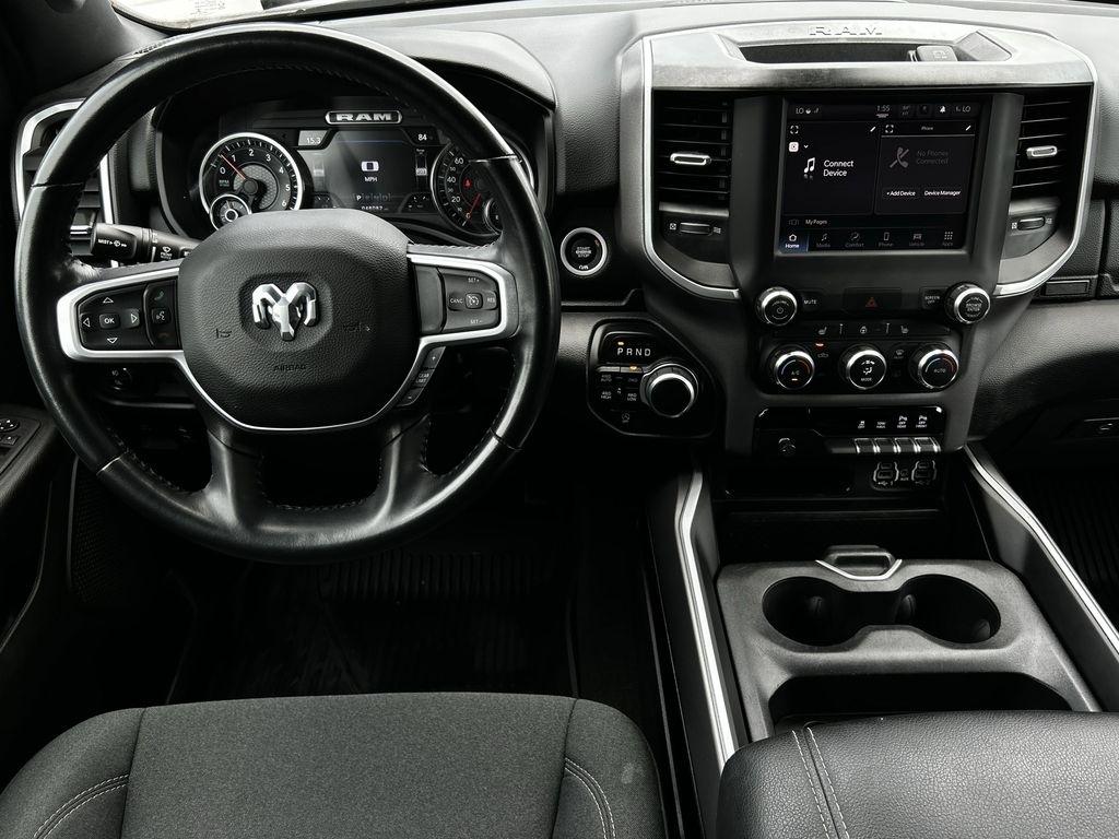 RAM 1500 Big Horn Crew Cab SWB 4WD 2023