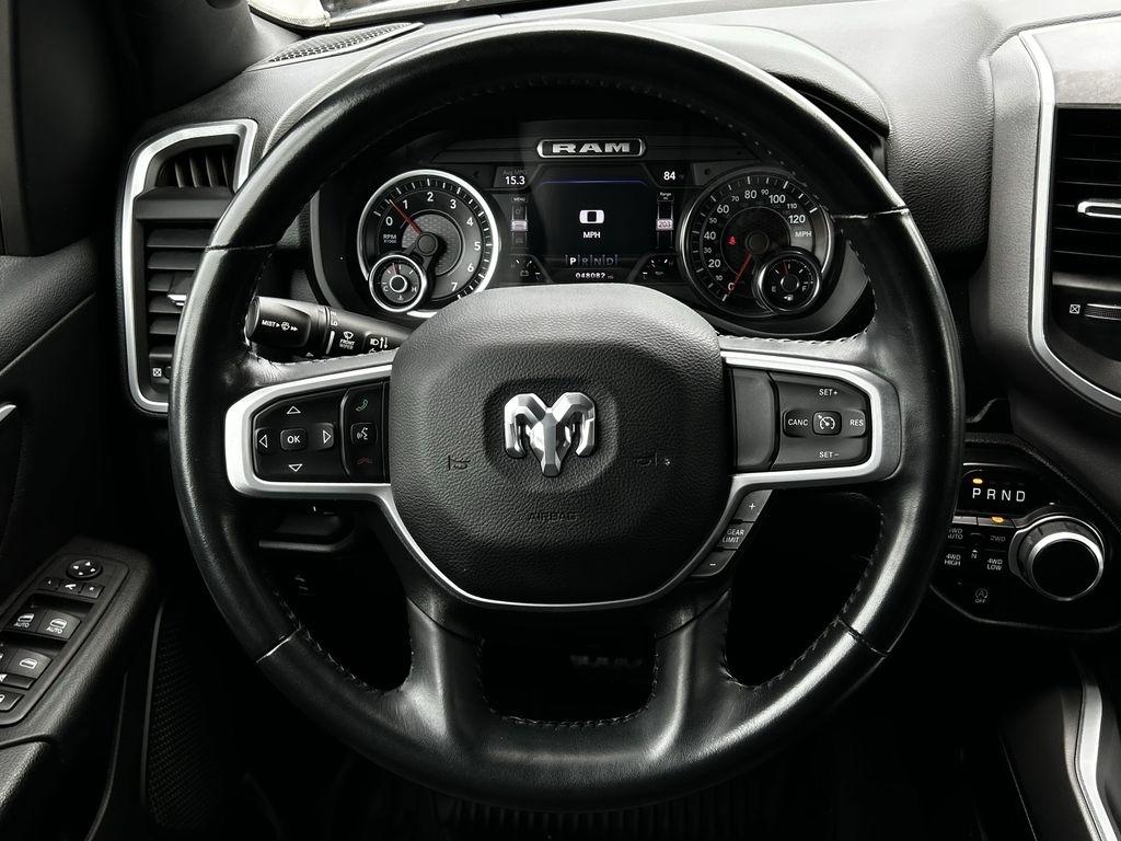 RAM 1500 Big Horn Crew Cab SWB 4WD 2023