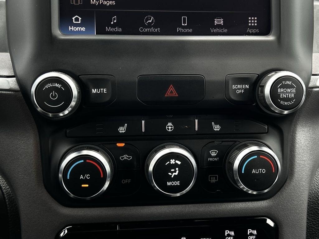 RAM 1500 Big Horn Crew Cab SWB 4WD 2023