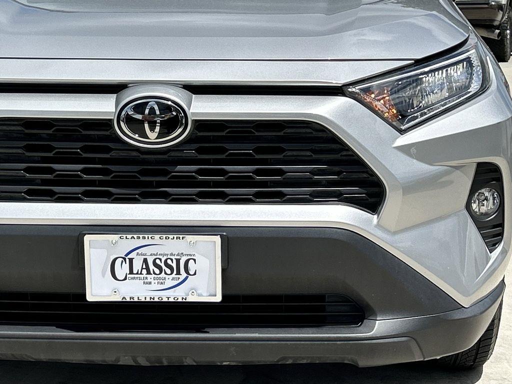 Toyota RAV4 XLE 2021