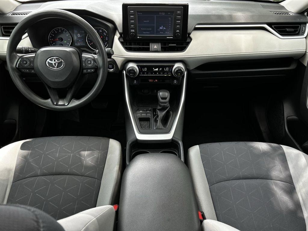 Toyota RAV4 XLE 2021