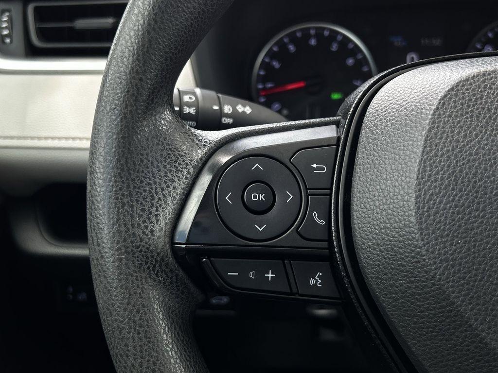Toyota RAV4 XLE 2021