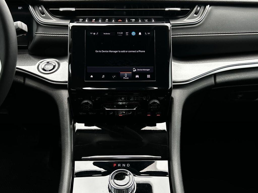 Jeep Grand Cherokee L Laredo 4WD 2023