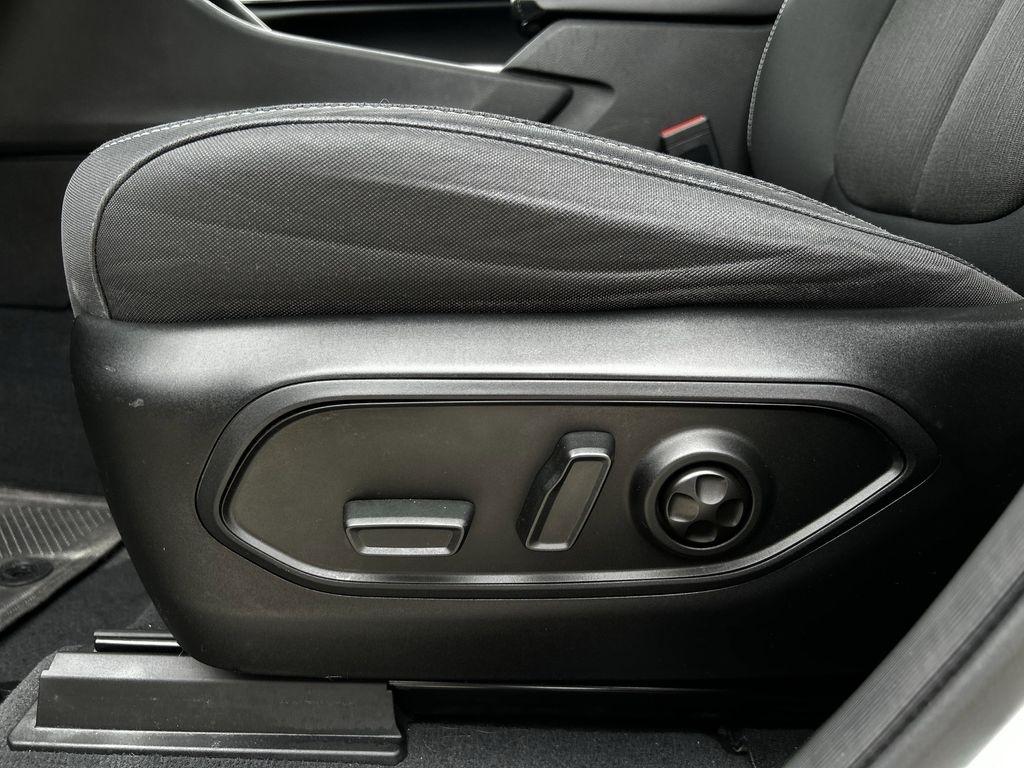 Jeep Grand Cherokee L Laredo 4WD 2023