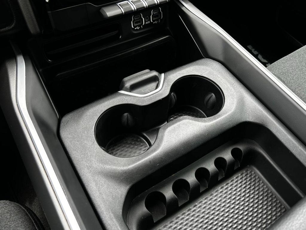RAM 1500 Big Horn Crew Cab SWB 2WD 2020