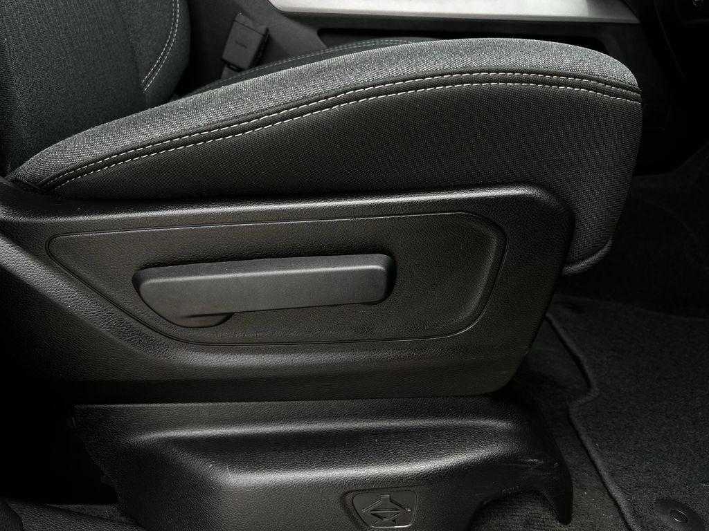 RAM 1500 Big Horn Crew Cab SWB 2WD 2020