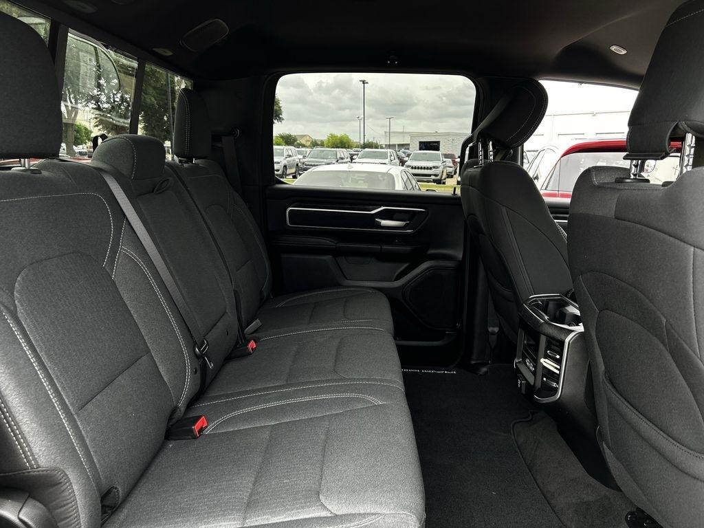 RAM 1500 Big Horn Crew Cab SWB 2WD 2020