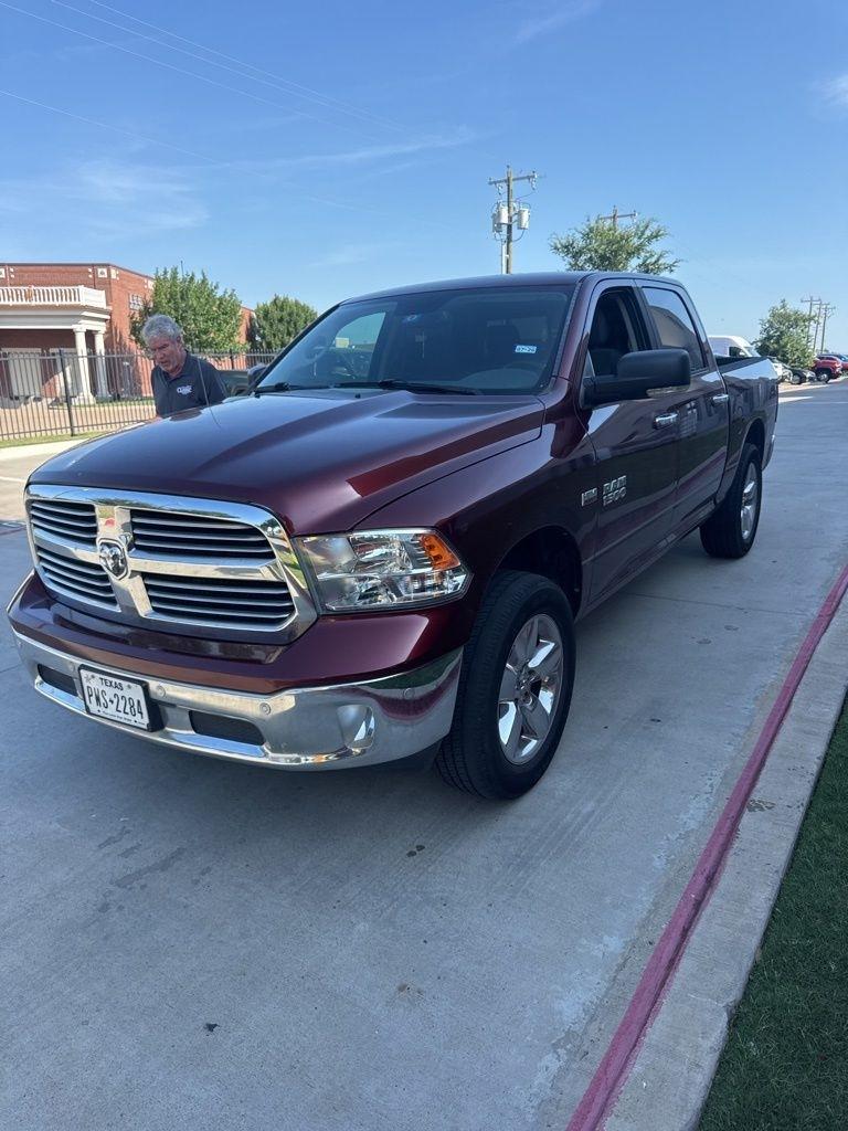 RAM 1500 SLT Crew Cab SWB 2WD 2016