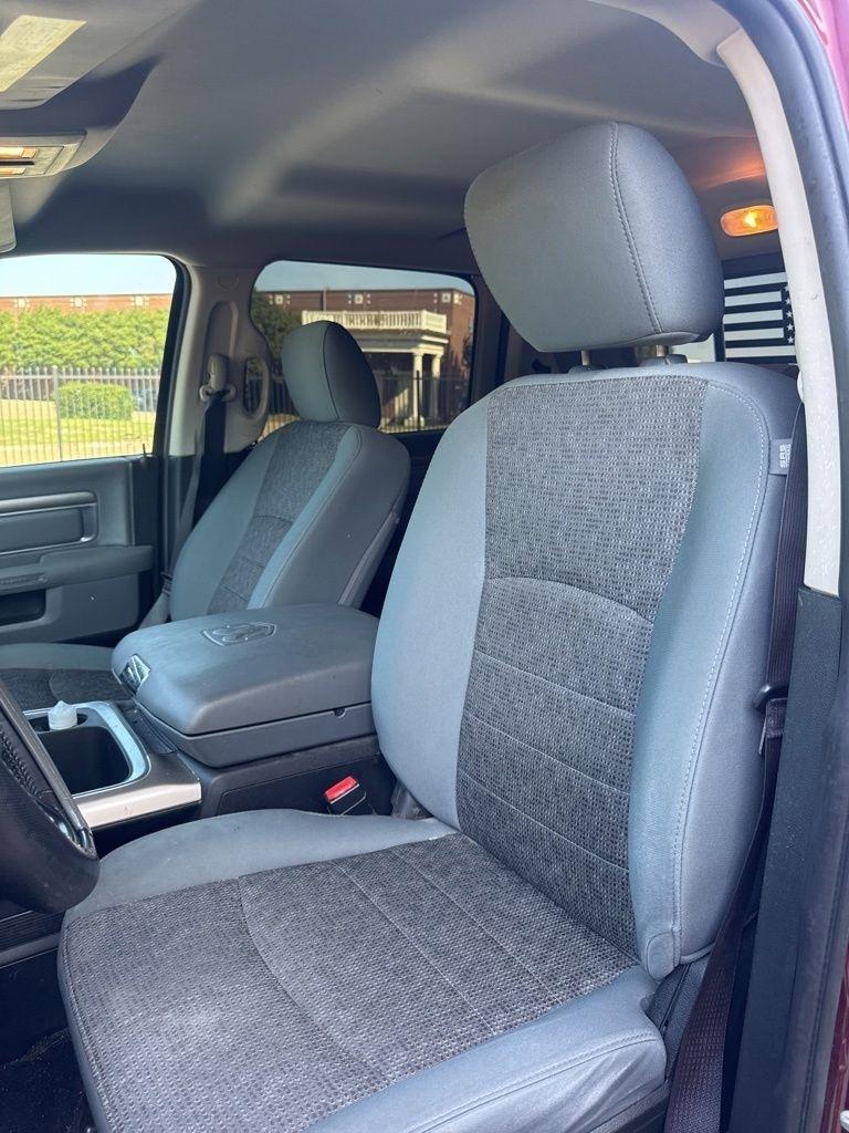 RAM 1500 SLT Crew Cab SWB 2WD 2016