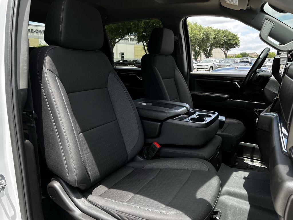 Chevrolet Silverado 2500HD LT Crew Cab Long Box 4WD 2024