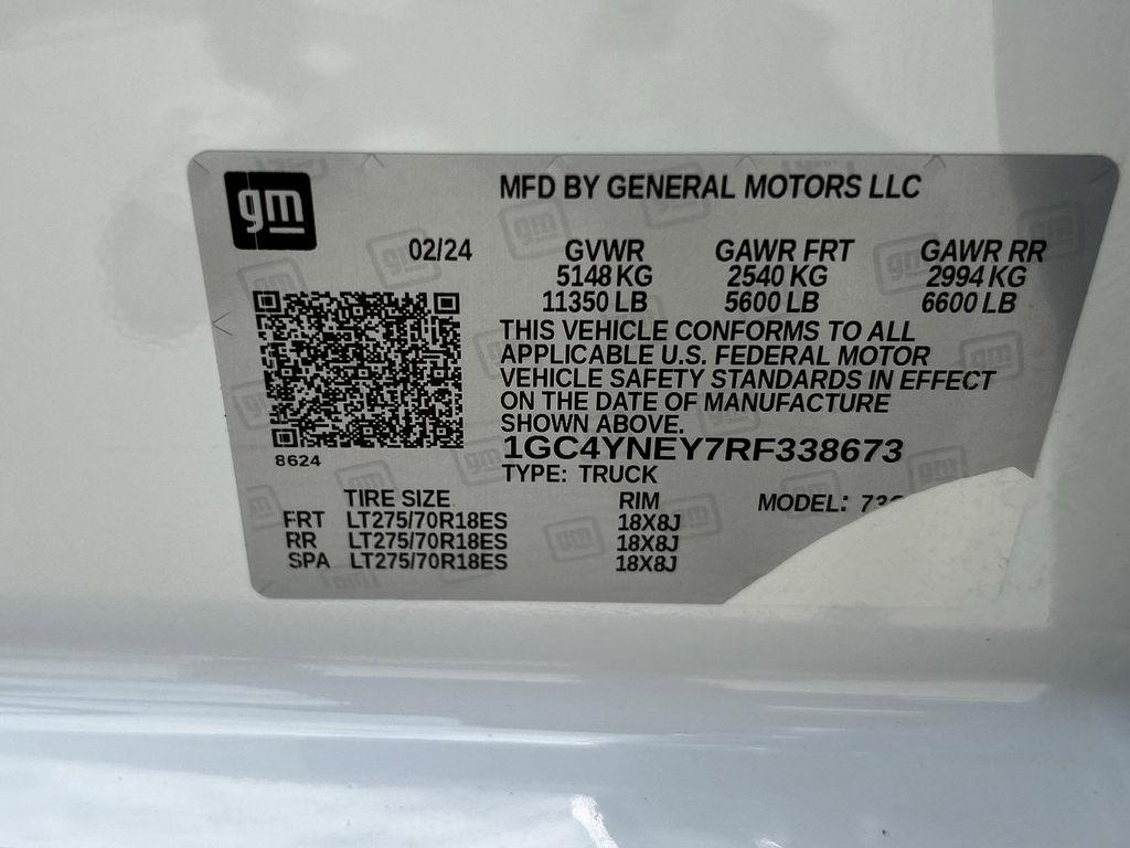 Chevrolet Silverado 2500HD LT Crew Cab Long Box 4WD 2024