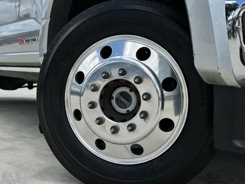 Ford F-450 SD XL Crew Cab DRW 4WD 2023