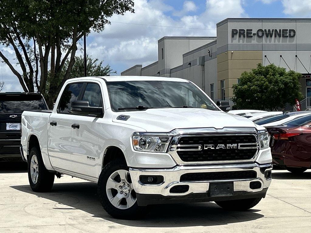 RAM 1500 Big Horn Crew Cab SWB 4WD 2023