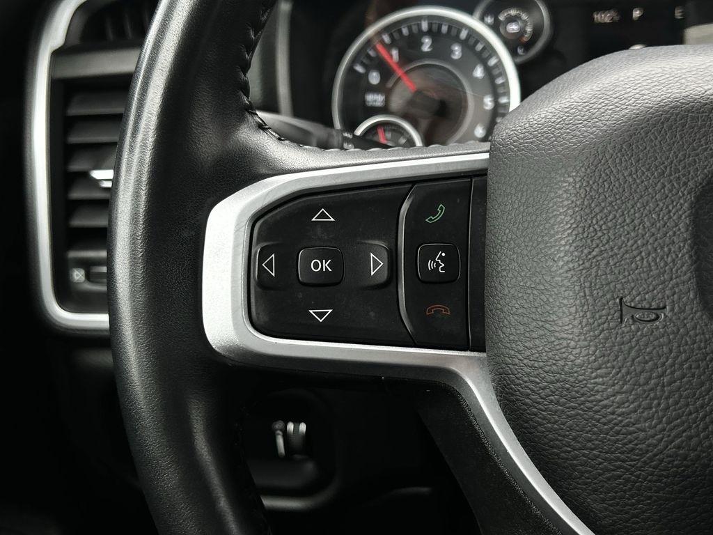 RAM 1500 Big Horn Crew Cab SWB 4WD 2023
