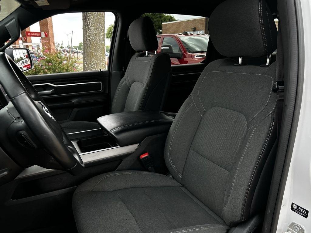 RAM 1500 Big Horn Crew Cab SWB 4WD 2023