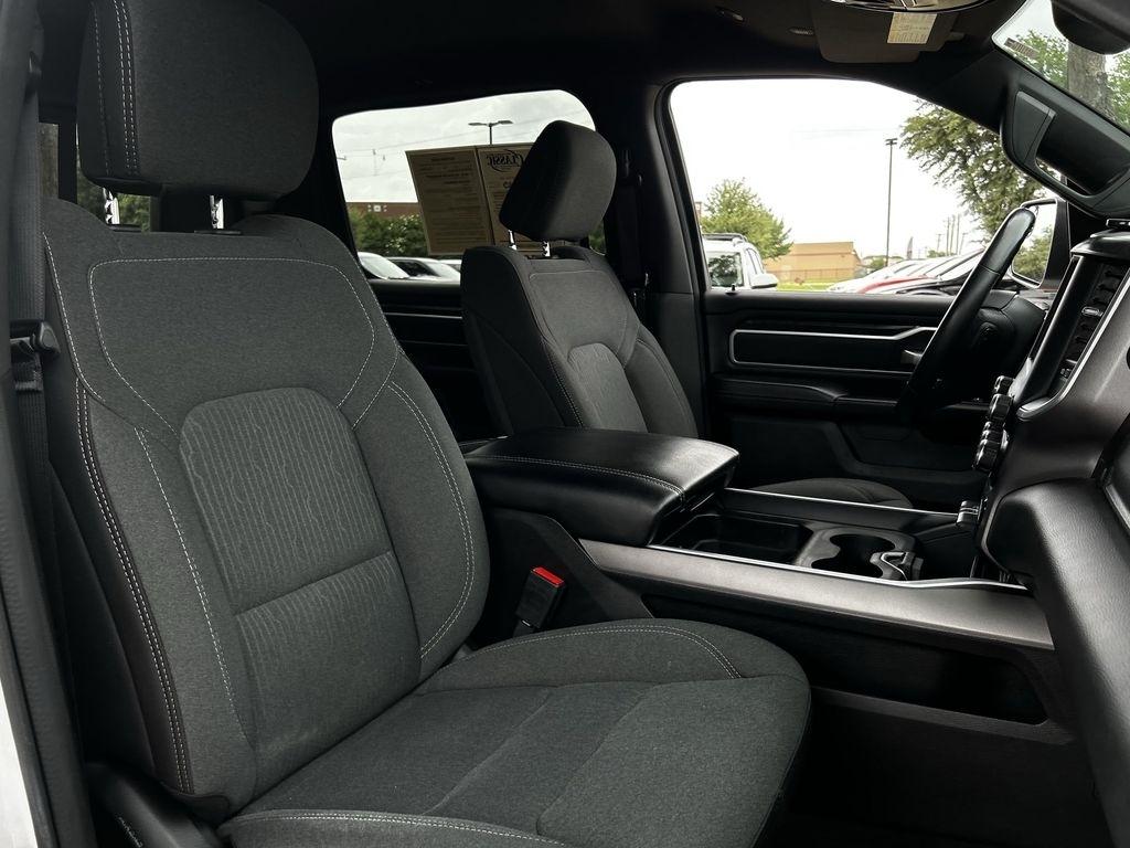 RAM 1500 Big Horn Crew Cab SWB 4WD 2023