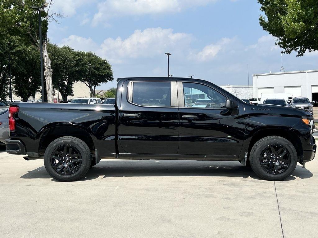 Chevrolet Silverado 1500 Custom Crew Cab 2WD 2023