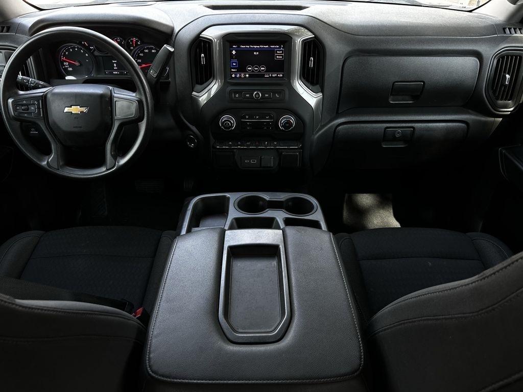 Chevrolet Silverado 1500 Custom Crew Cab 2WD 2023