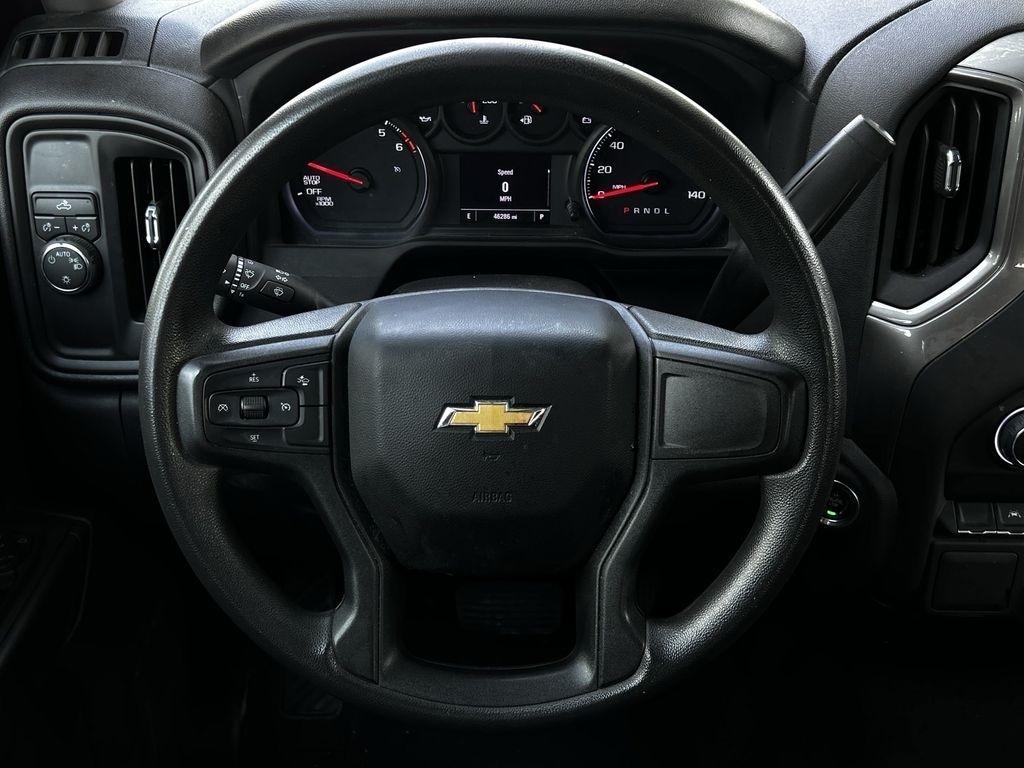 Chevrolet Silverado 1500 Custom Crew Cab 2WD 2023