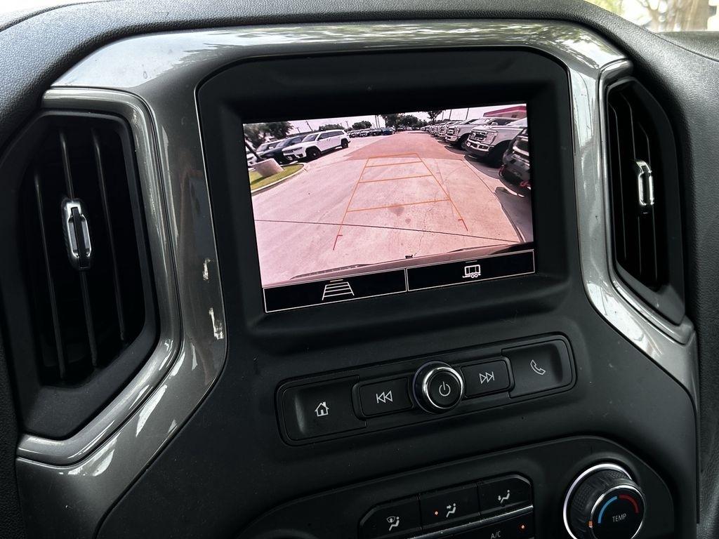 Chevrolet Silverado 1500 Custom Crew Cab 2WD 2023