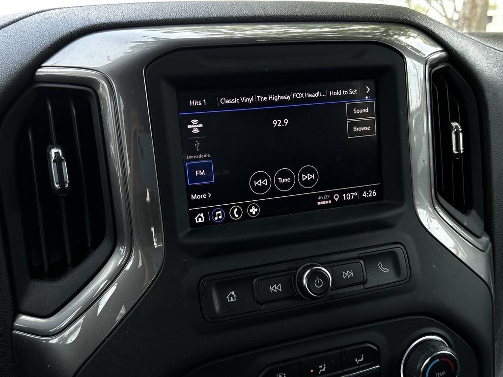 Chevrolet Silverado 1500 Custom Crew Cab 2WD 2023