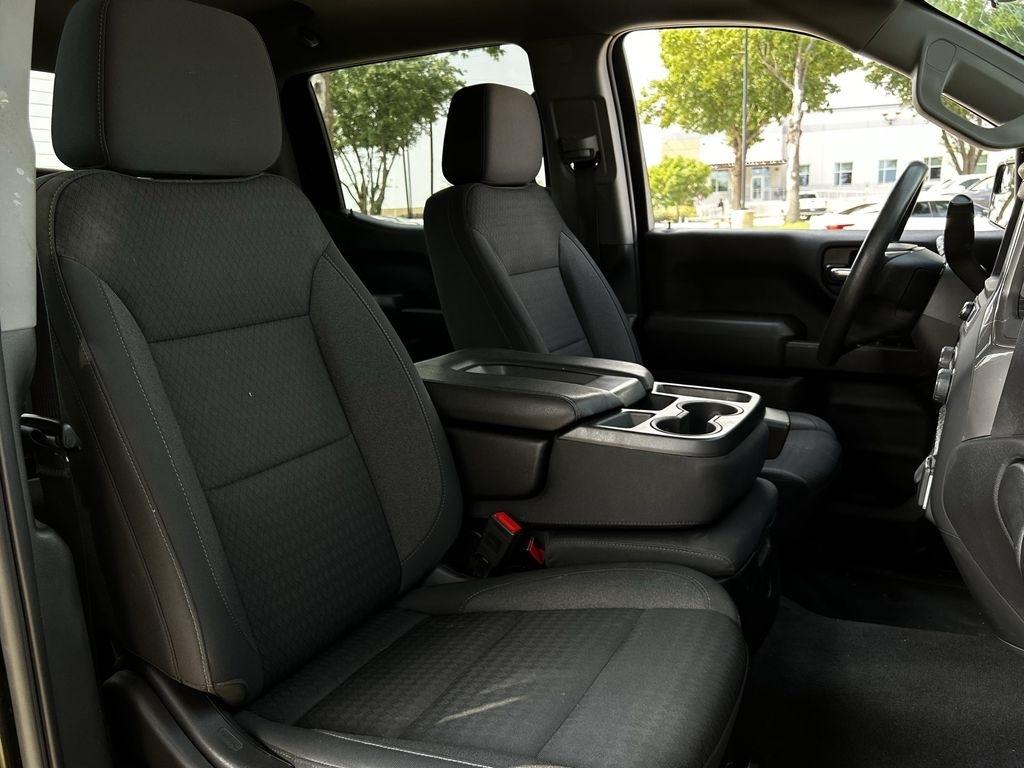 Chevrolet Silverado 1500 Custom Crew Cab 2WD 2023