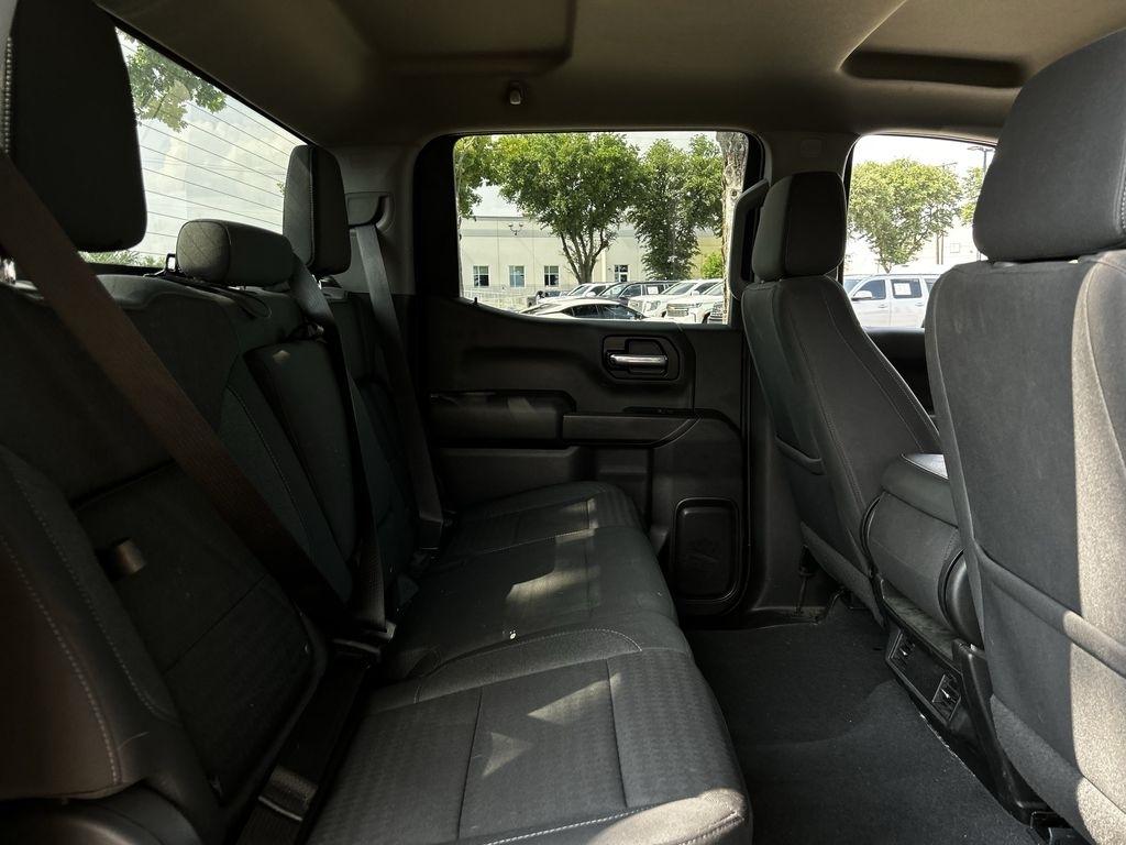Chevrolet Silverado 1500 Custom Crew Cab 2WD 2023