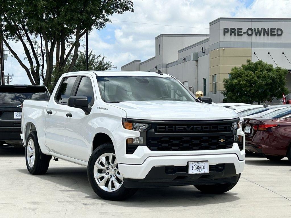 Chevrolet Silverado 1500 Custom Crew Cab 2WD 2024