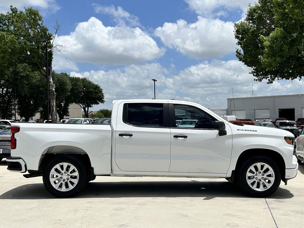Chevrolet Silverado 1500 Custom Crew Cab 2WD 2024
