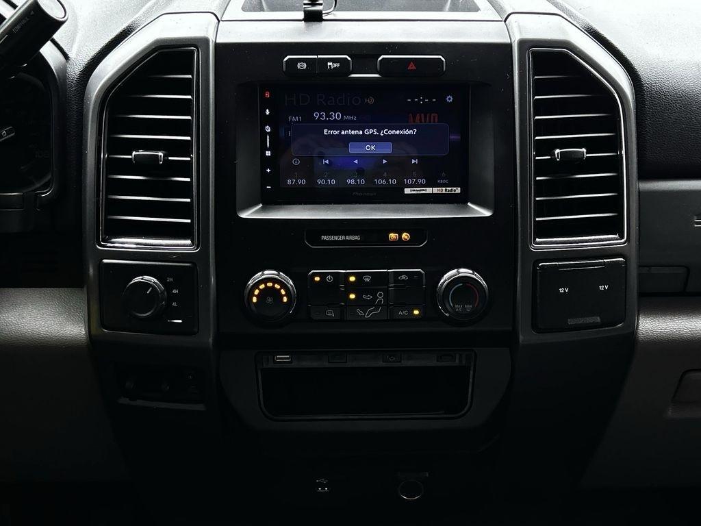 Ford F-250 SD XLT Crew Cab 4WD 2019