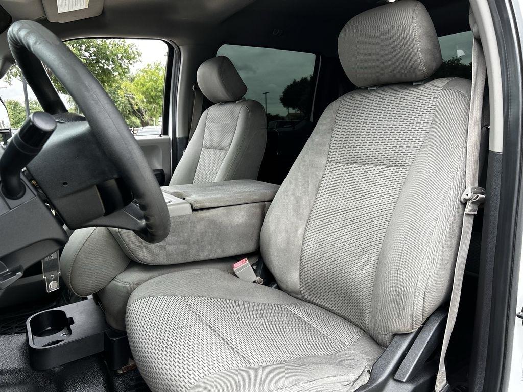 Ford F-250 SD XLT Crew Cab 4WD 2019