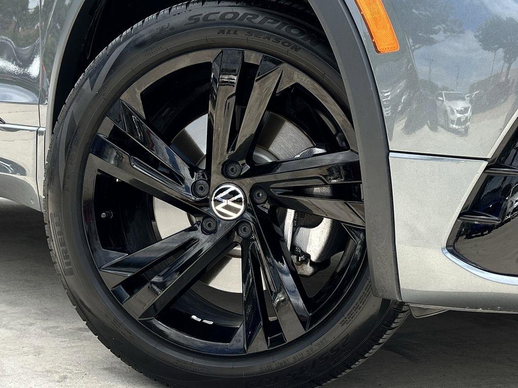 Volkswagen Tiguan SE R-Line Black 2024